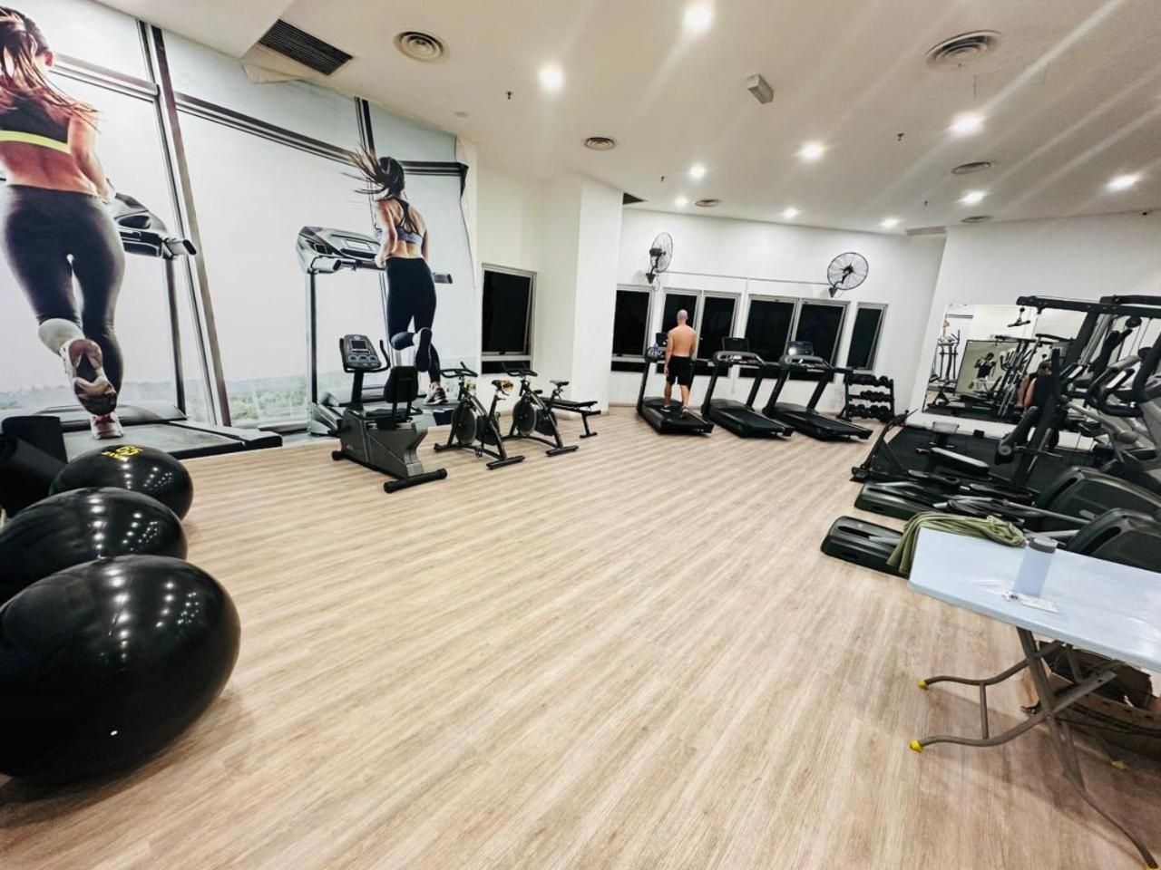 Taragon Service Apartment Kuala Lumpur Bagian luar foto