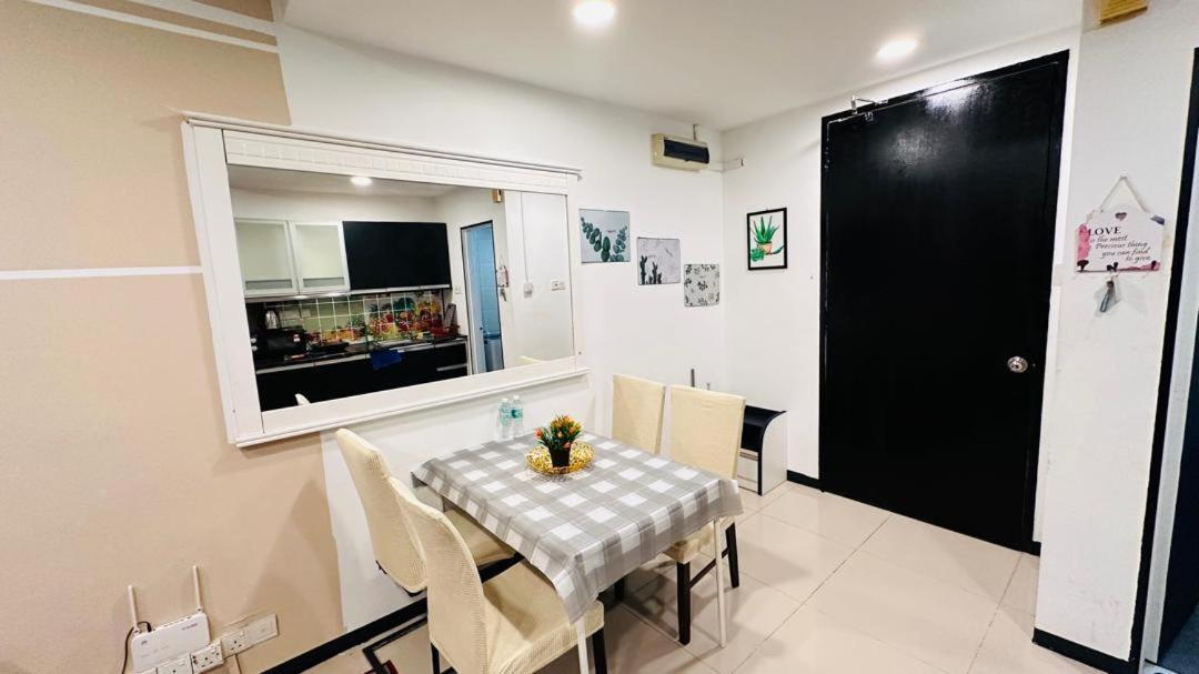 Taragon Homestay - Kuala Lumpur Bagian luar foto